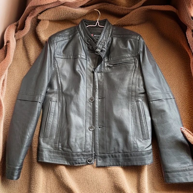 全新断码真皮！头层绵阳羊皮皮衣黑色棕色，休闲立领春秋款。短款