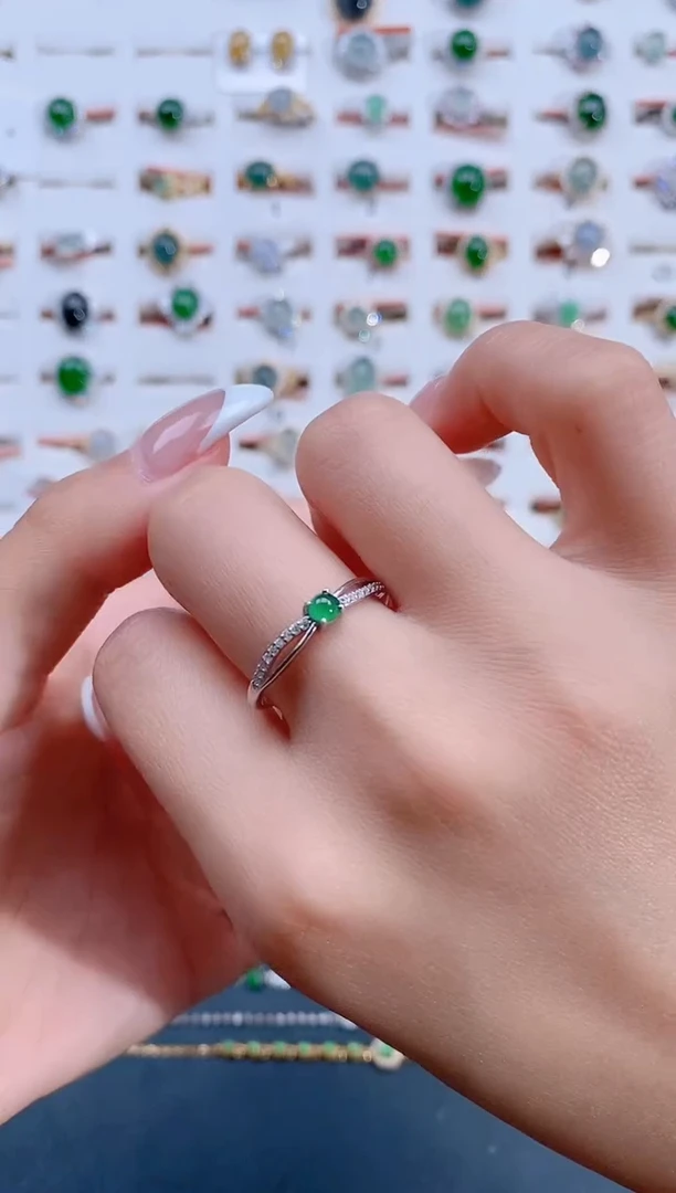 翡翠戒指银S925镶嵌天然翡翠