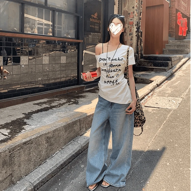 （运补6元）字母印花斜肩短袖T恤女夏性感辣妹不规则显瘦露肩上衣