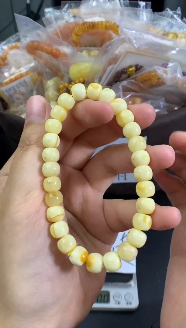 蜜蜡未镶嵌珠宝奇石20