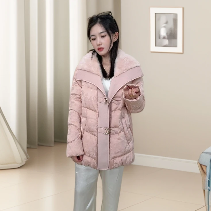 海宁女装鹅绒保暖薄款毛皮草常规大毛领女长袖水貂翻领短款冬季