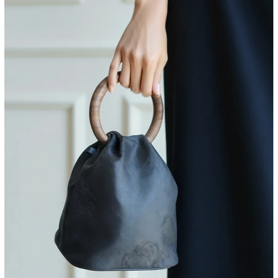 【檀木圆环手提包】 非遗香云纱新中式国风桑蚕丝旗袍包复古斜挎包