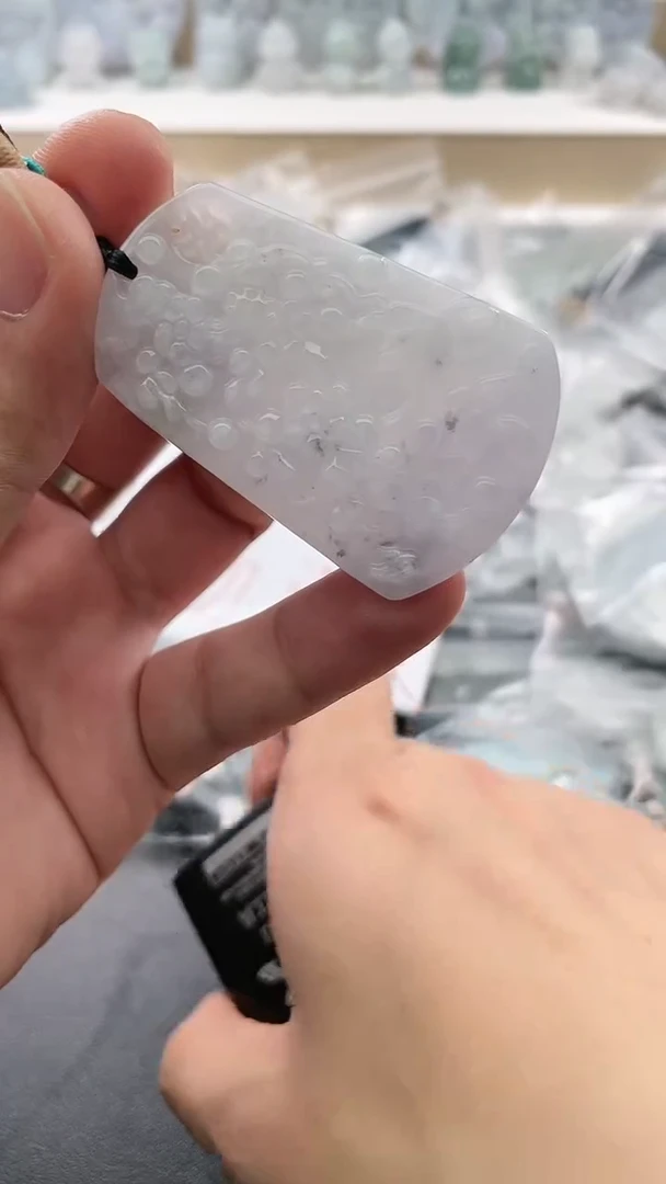 翡翠未镶嵌颈饰..../7/8/ 29