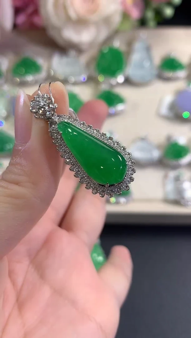 吊坠(不含链)18K金镶嵌翡翠c11