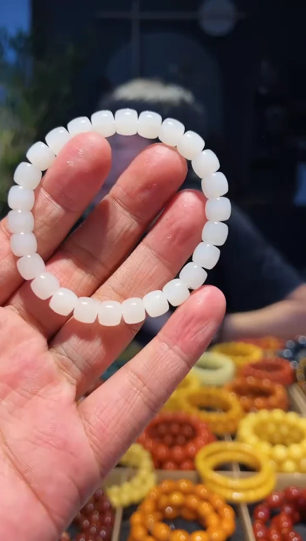 手串未镶嵌和田玉8+单圈