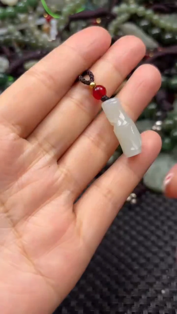 【闪购商品】和田玉颈饰未镶嵌.