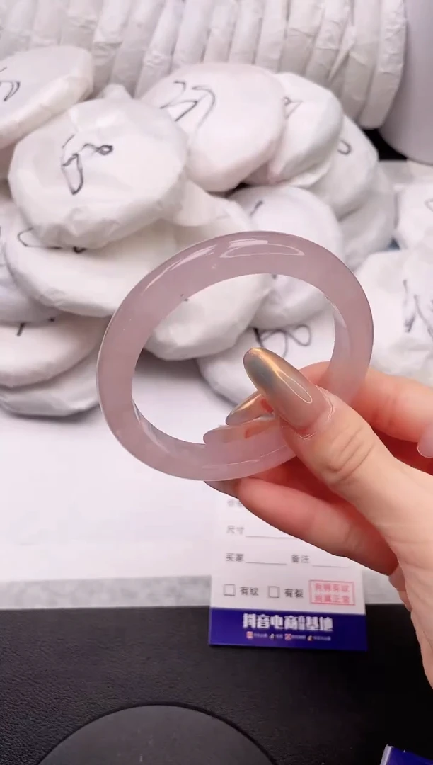 【闪购商品】石英质玉手镯未镶嵌27K31-59