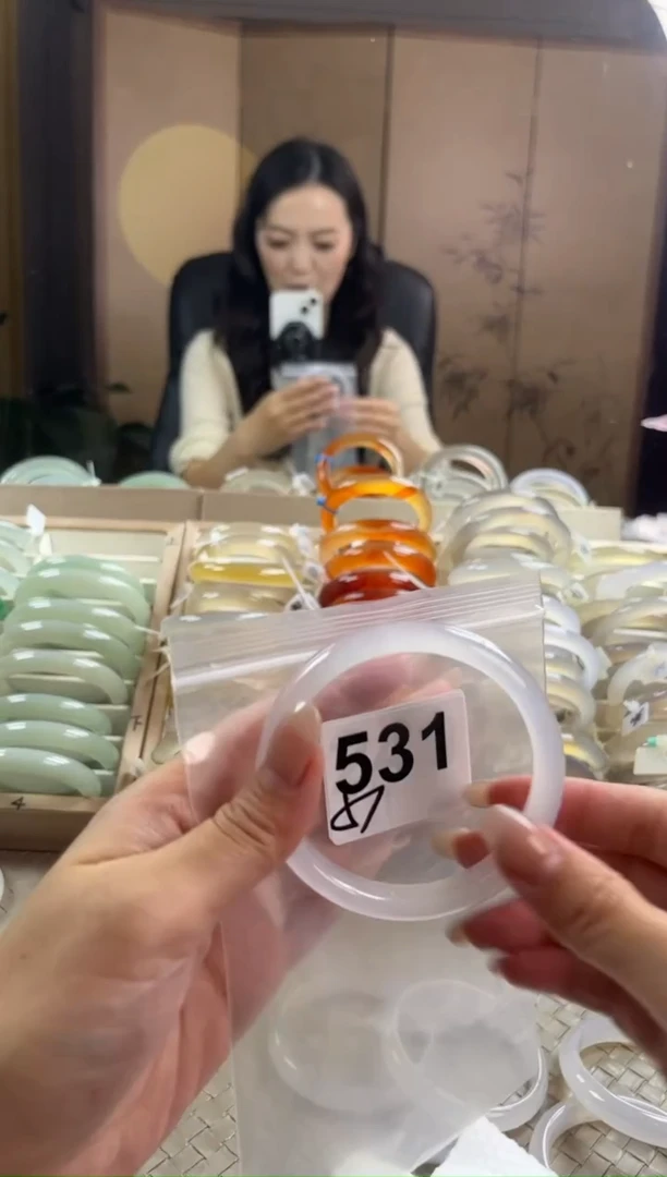 手镯玛瑙/玉髓未镶嵌531