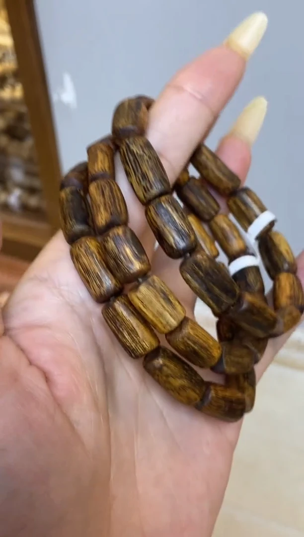 沉香手串海南红金猊随型单圈多样性发其一