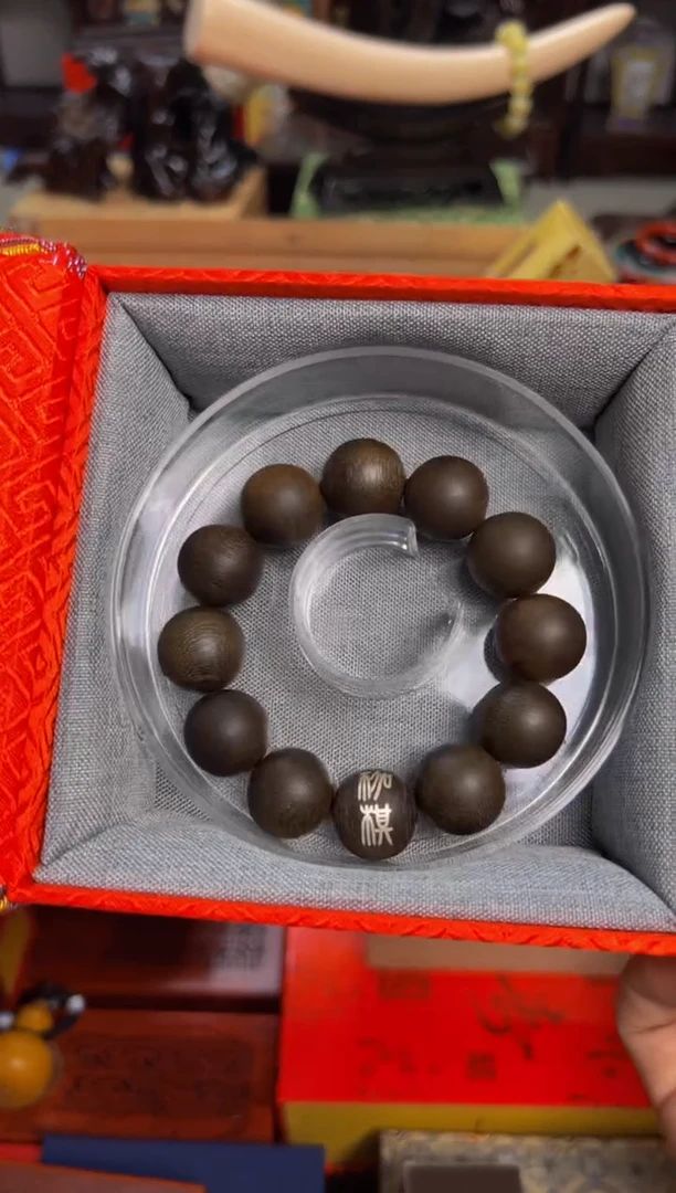 【闪购商品】沉香手串——————————————