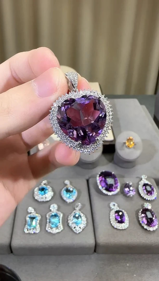 颈饰银S925镶嵌紫晶18mm35ct吊坠爱心设计款