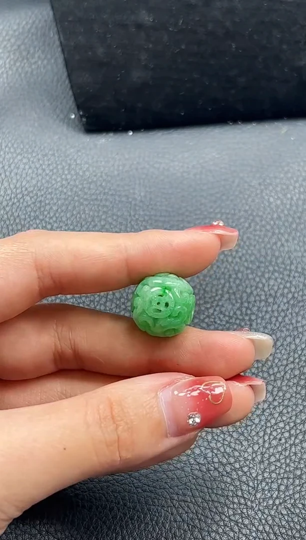 【闪购商品】翡翠颈饰未镶嵌路路通