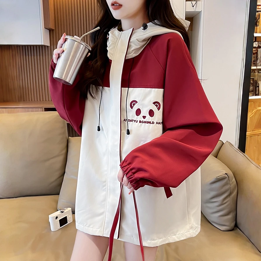 可爱熊猫冲锋衣外套少女春秋2025新款初中高中学生甜美宽松上衣潮