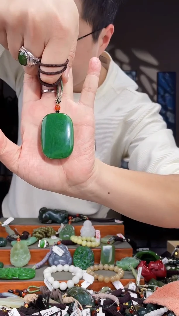 【闪购商品】和田玉颈饰未镶嵌拍一发一