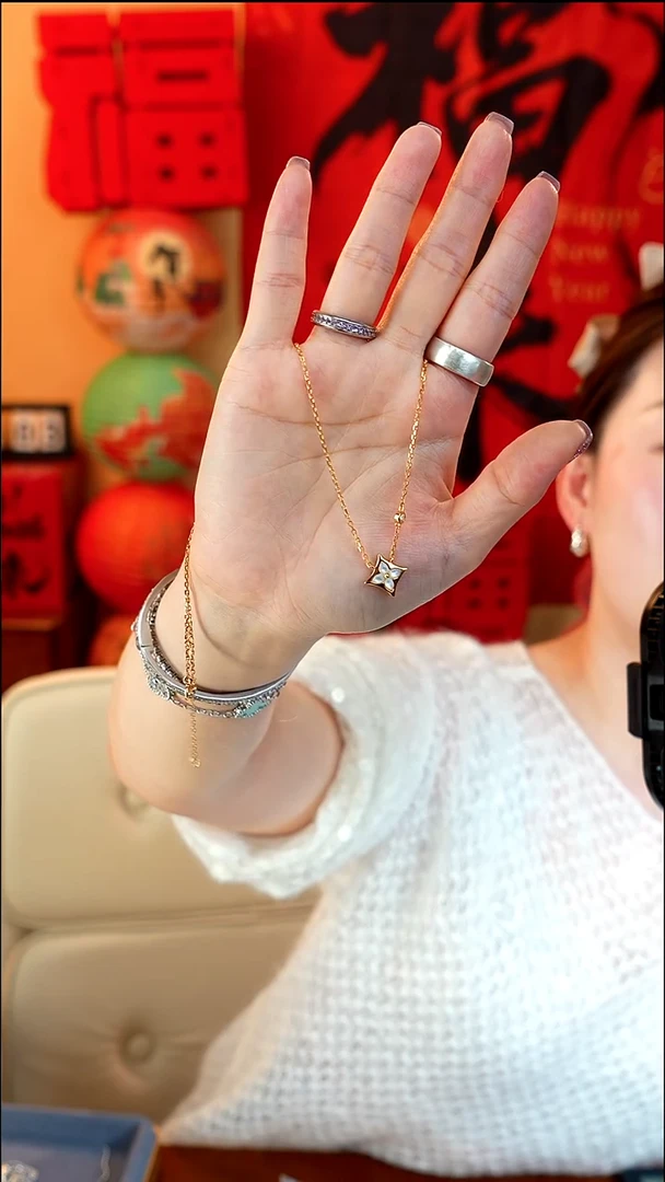 无吊坠925银坠链均925银LUV四叶草贝母镀金项链45CM可调节