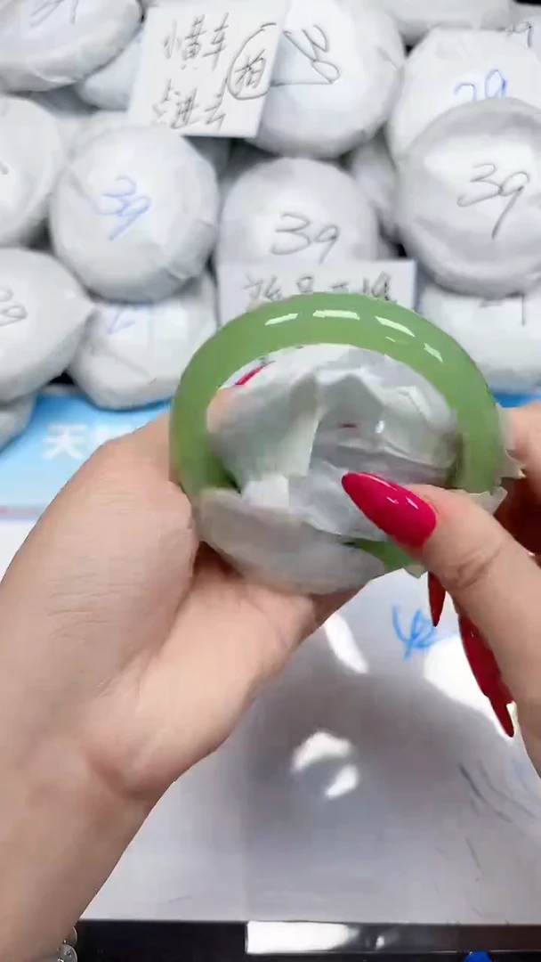 未镶嵌手镯石英质玉42/6061