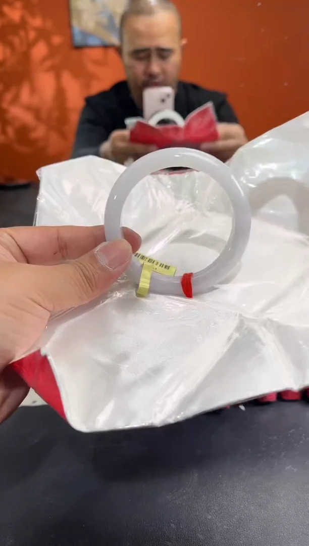 未镶嵌手镯翡翠4