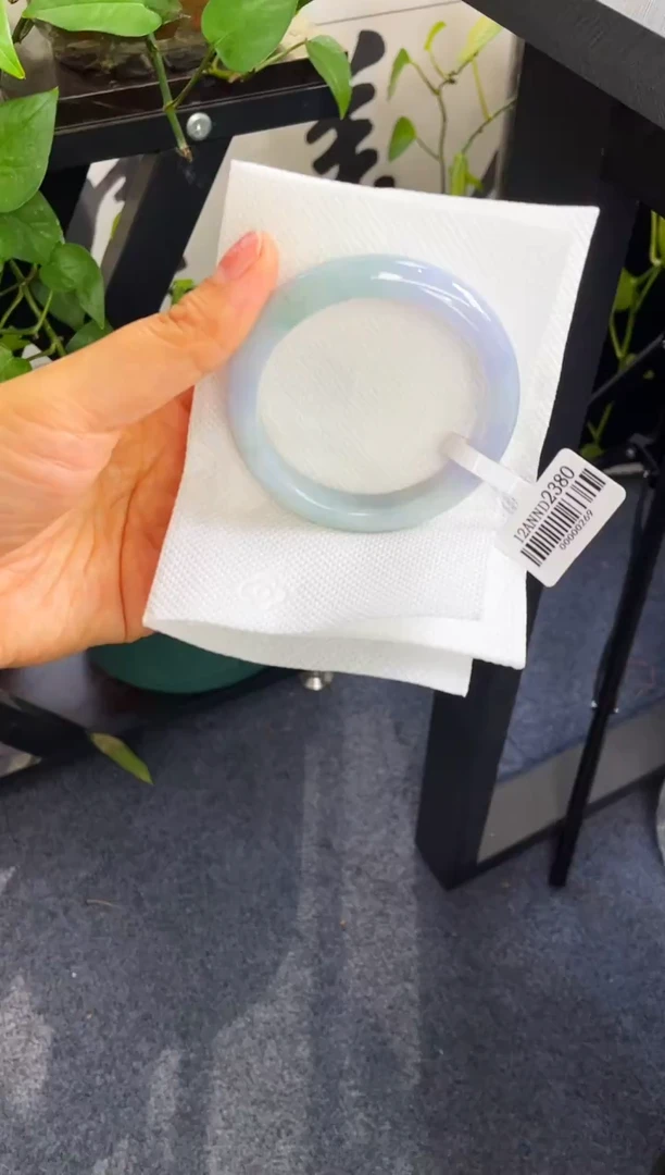 未镶嵌手镯翡翠035-56