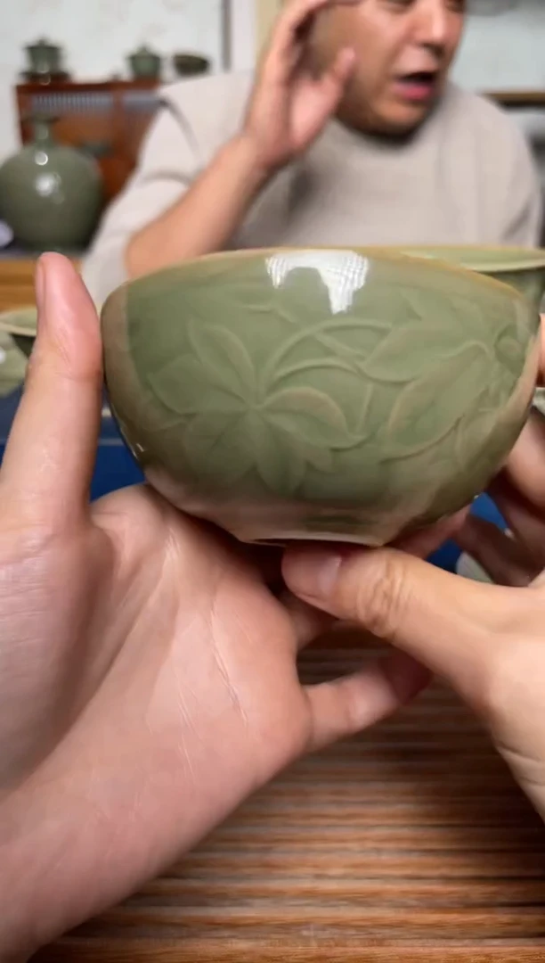 【闪购商品】其他秘色弥胡桃纹普洱杯