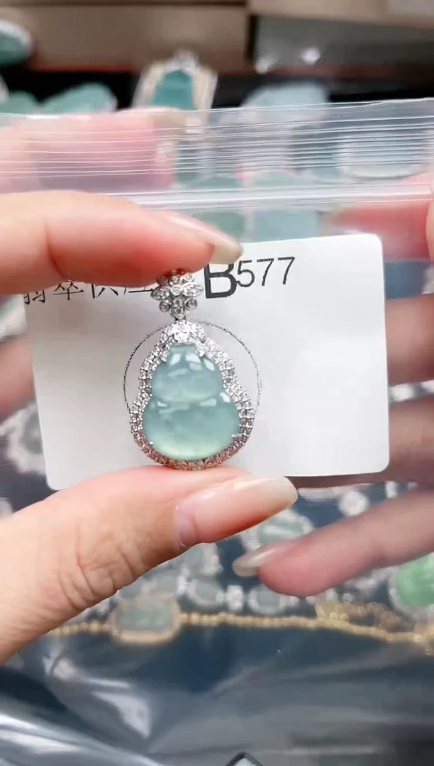 【闪购商品】翡翠颈饰未镶嵌577赠皮绳