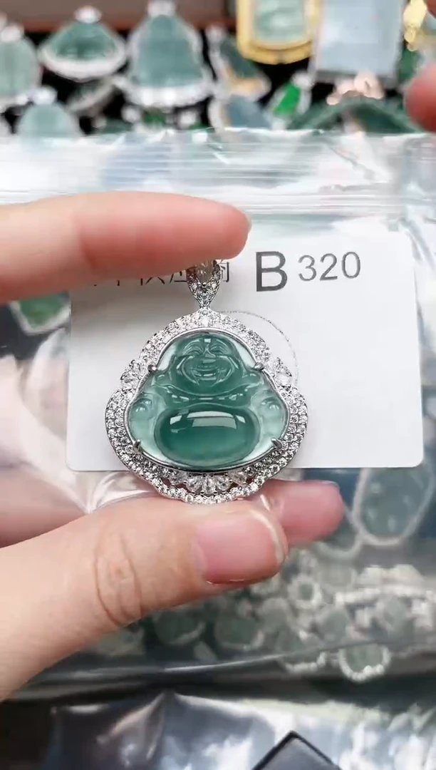 【闪购商品】翡翠颈饰未镶嵌320赠皮绳