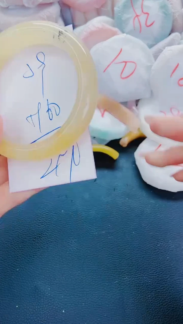 石英质玉手镯未镶嵌J9-59-60