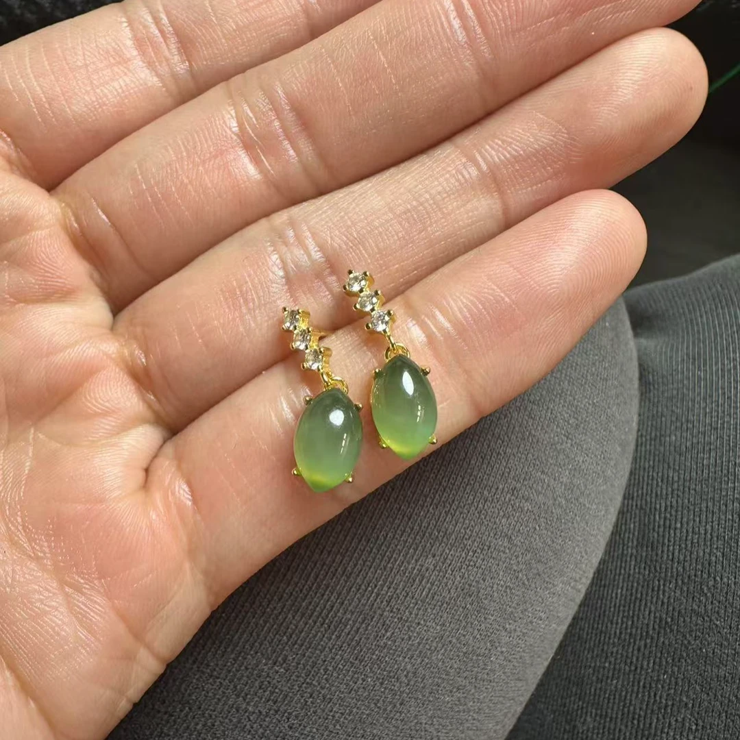 喜儿珠宝碧玉粉绿耳钉