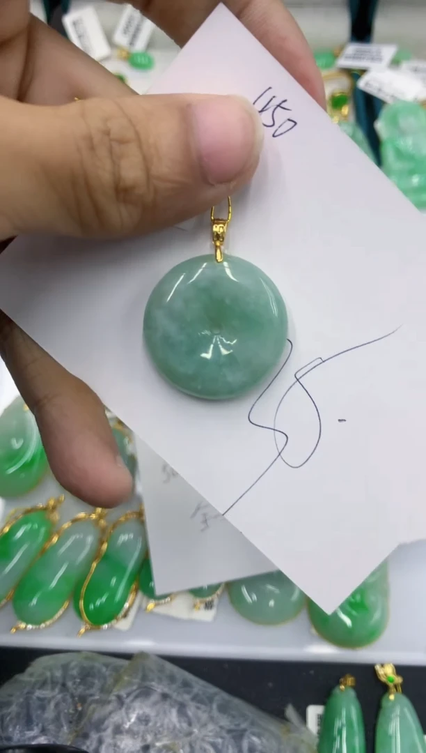 颈饰未镶嵌翡翠1111111111