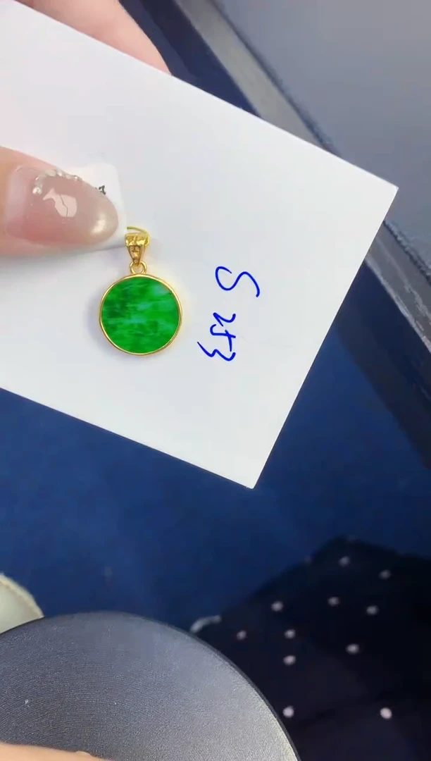 颈饰未镶嵌翡翠缅甸天然翡翠A货