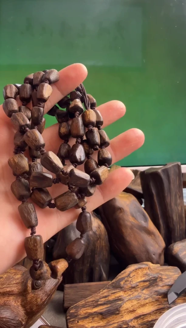 沉香手串伽罗多样性发一