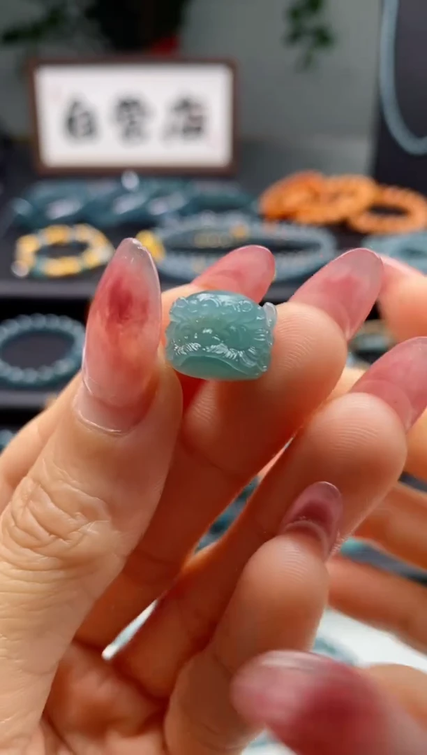 【闪购商品】翡翠颈饰未镶嵌0448255677