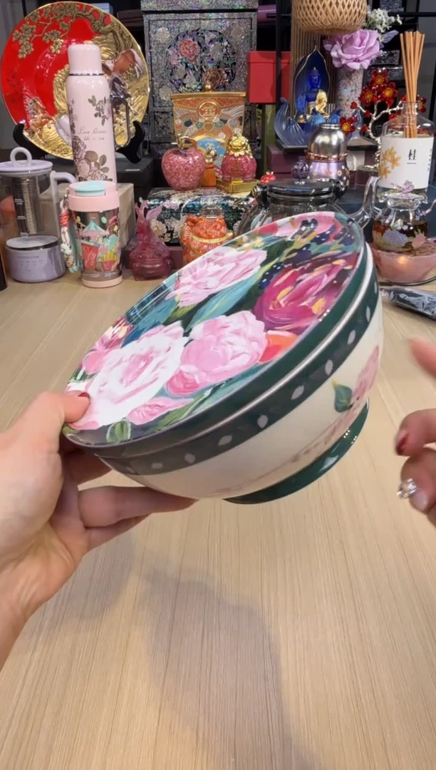 117油画带盖面碗-白底