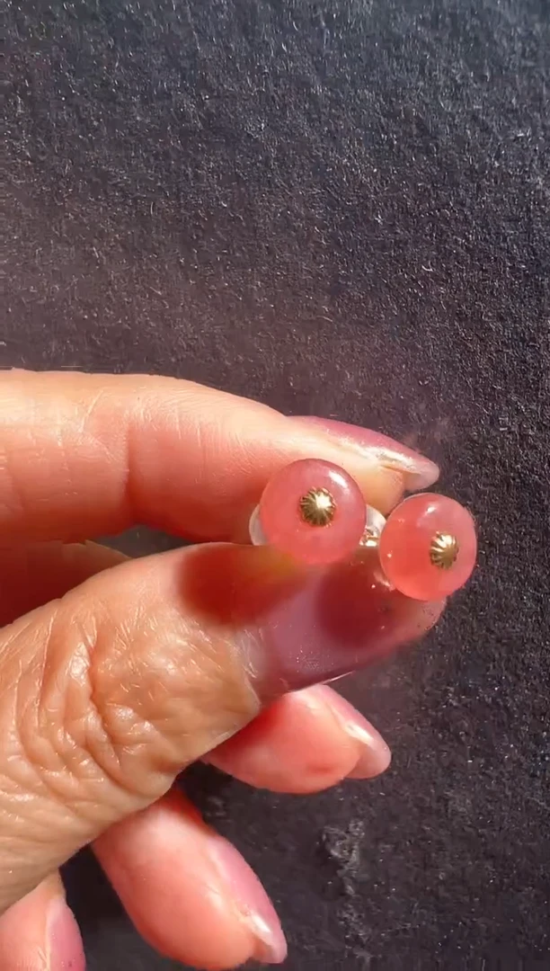 【闪购商品】菱锰矿挂件18K金镶嵌多样性发一