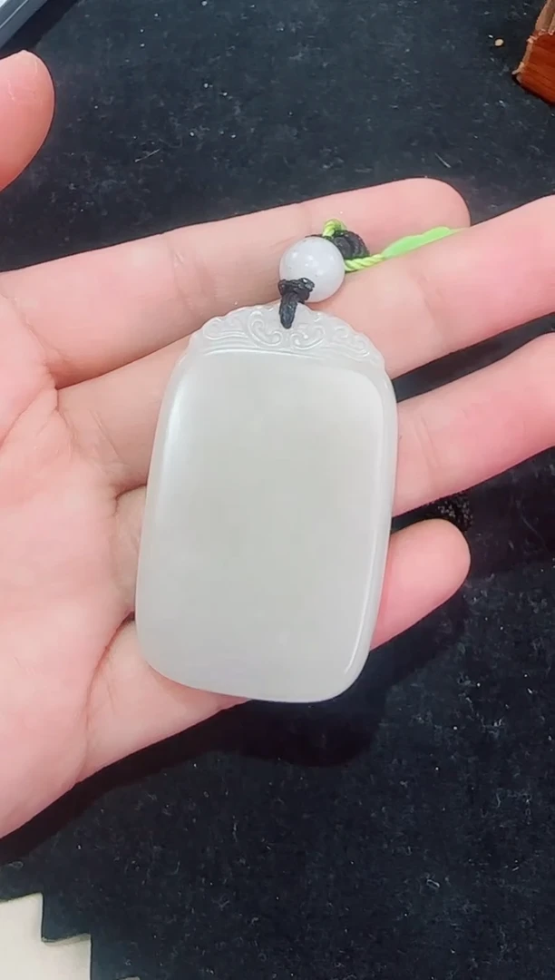 和田玉未镶嵌吊坠(赠链)新疆和田玉黒山料无事牌吊坠 百搭珠宝