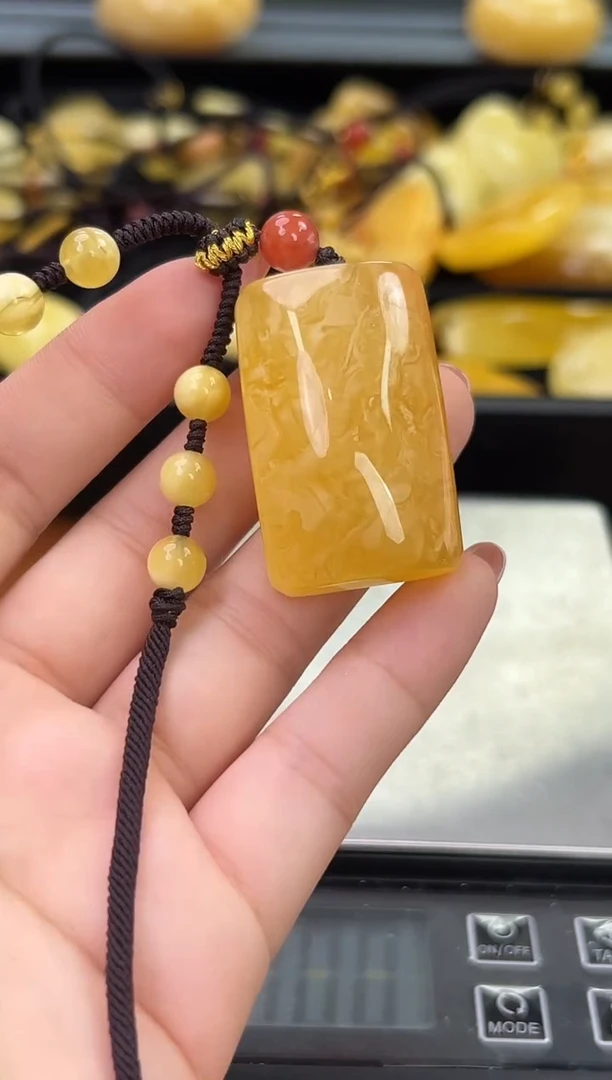 未镶嵌蜜蜡裸石琥珀蜜蜡吊坠