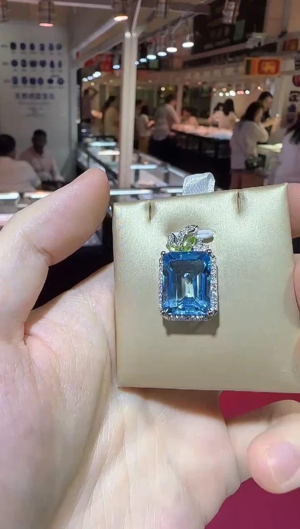 颈饰银S925镶嵌托帕石22ct13*18mm