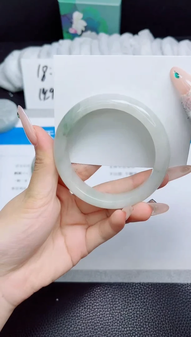 石英质玉手镯未镶嵌235-58