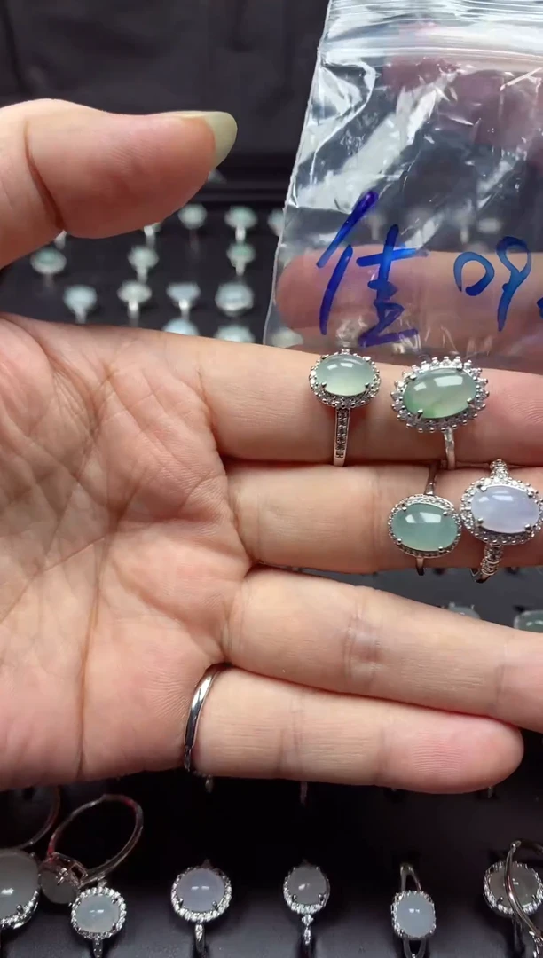 未镶嵌戒指翡翠佳****?翡翠戒指#