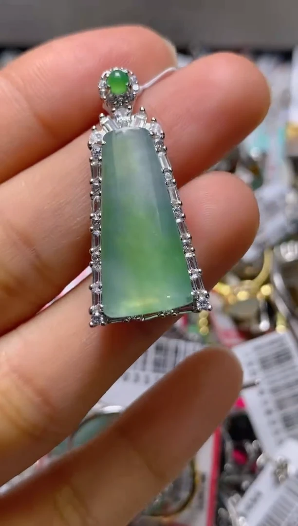 银S925镶嵌戒指翡翠百内无证书