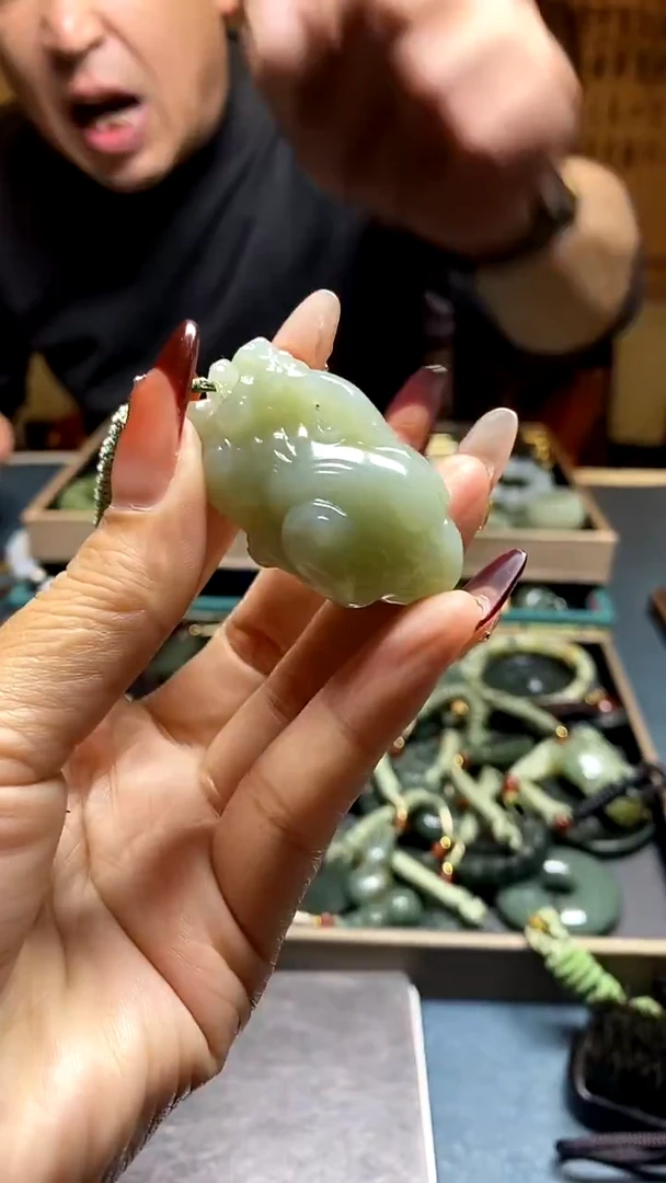 颈饰未镶嵌和田玉拍一发一