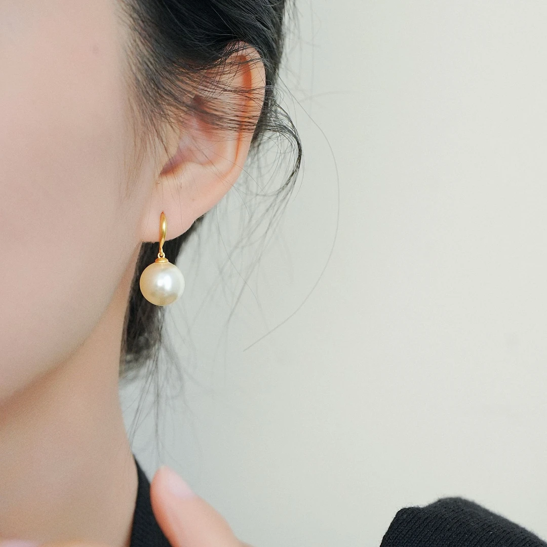 铜合金耳饰 简约大珠珠耳钩日常耳环2025年新款设计感网红气质