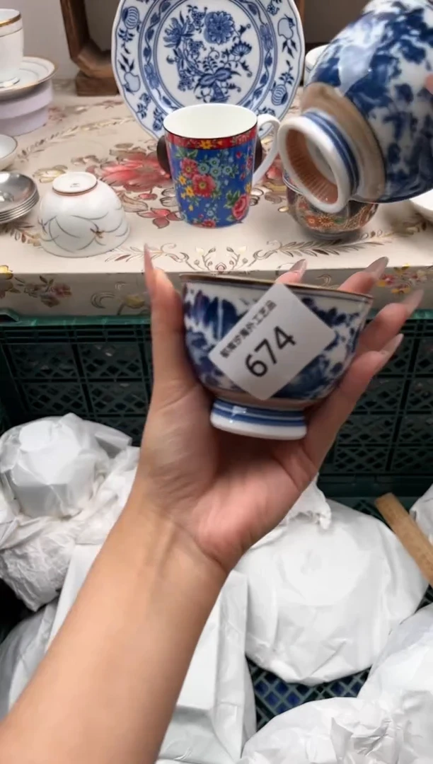 瓷片孤**影L         674