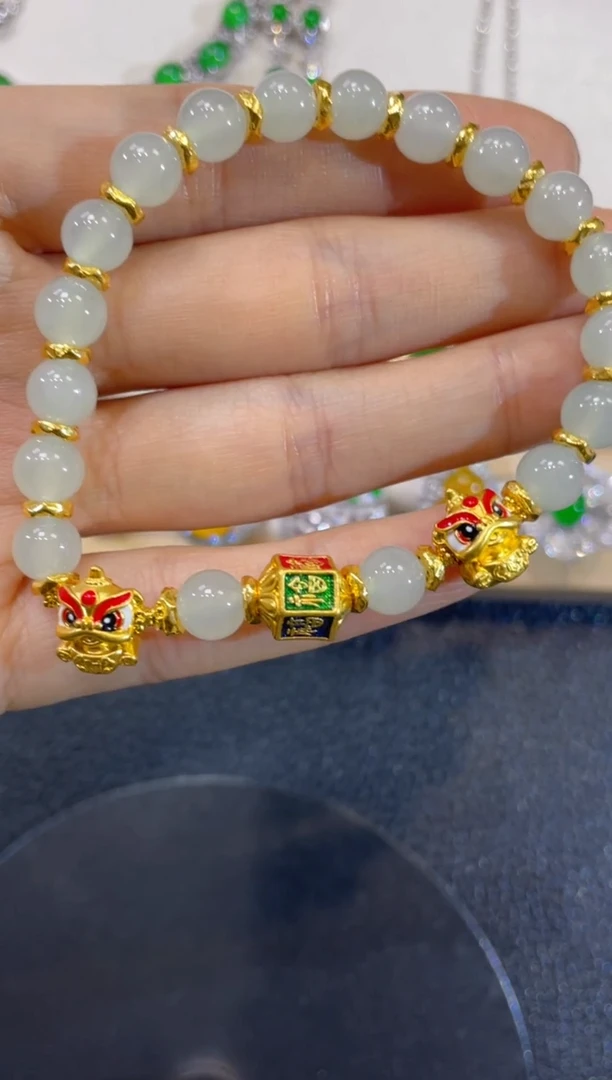 颈饰足金镶嵌翡翠团购3