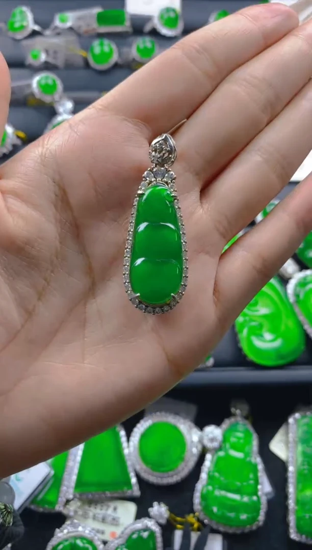 【闪购商品】翡翠颈饰银S925镶嵌11111111
