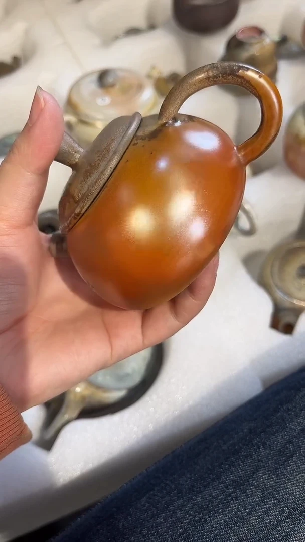 壶1号容量140-160ML中白泥