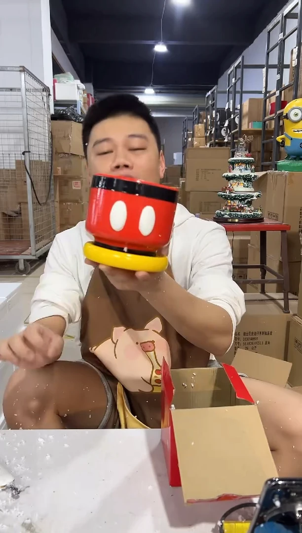 瓷片原盒米奇花盆