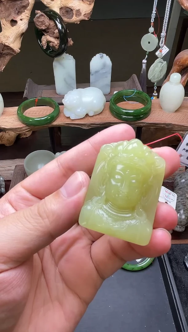 【闪购商品】和田玉吊坠未镶嵌若羌黄玉 观音 9008041