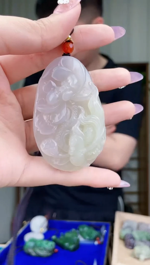 和田玉未镶嵌挂件拍一发一，多样性发货！