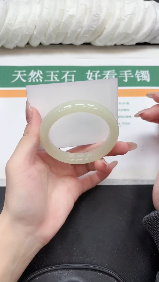 未镶嵌手镯石英质玉3-56