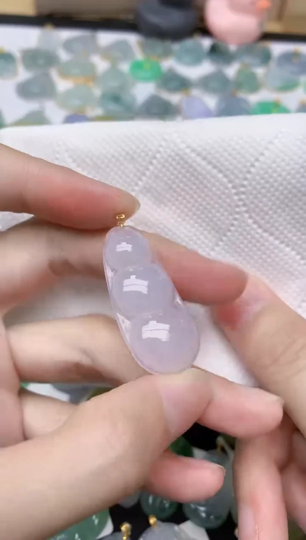 翡翠18K金镶嵌颈饰天然A货翡翠